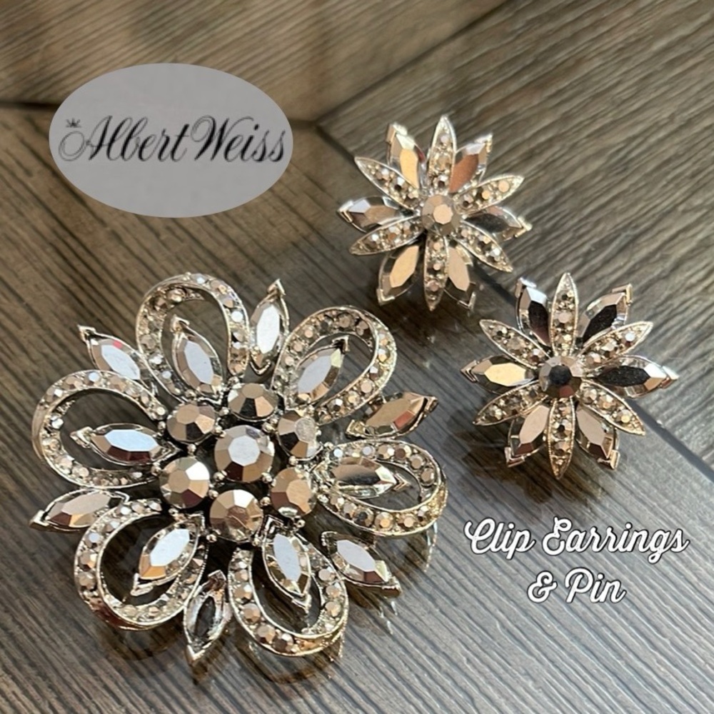 Vintage Weiss Silver Rhinestone Flower Pin & Clip Earrings